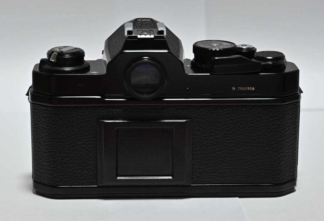 Nikon Slr Camera (Film) Newfm2