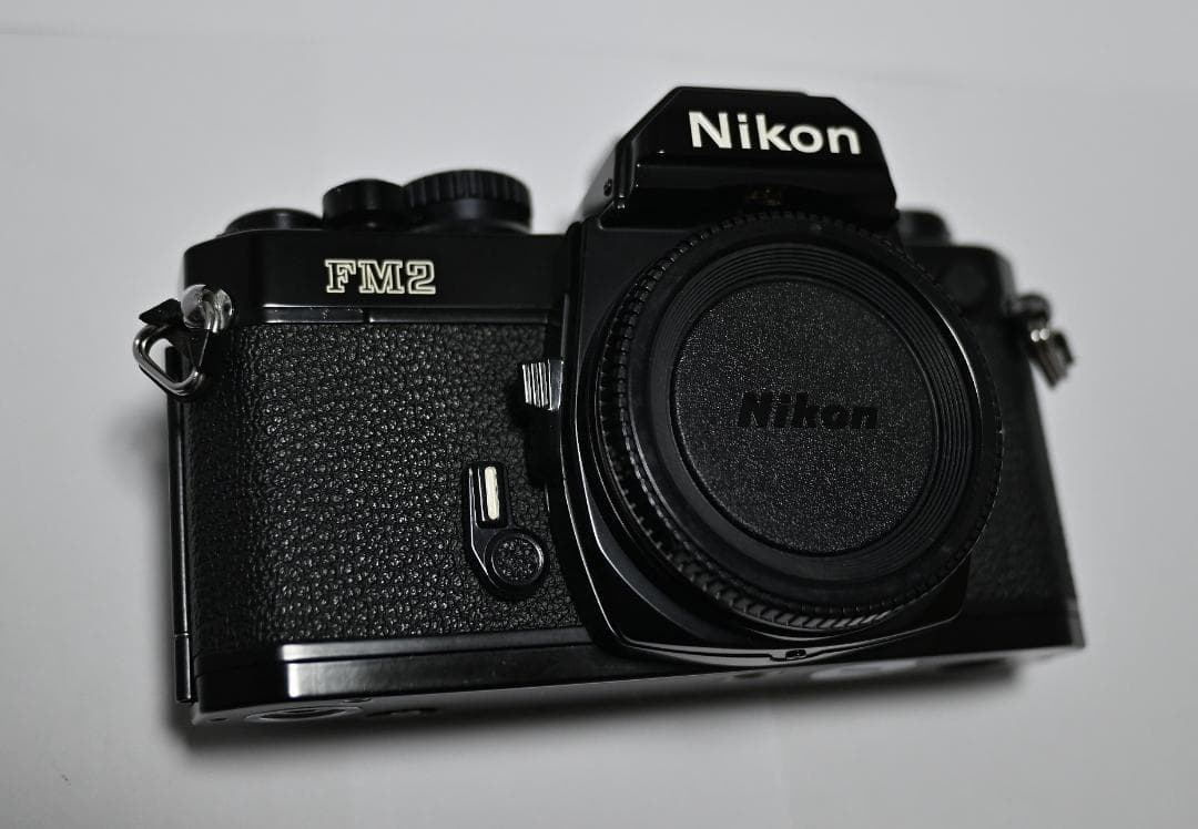 Nikon Slr Camera (Film) Newfm2