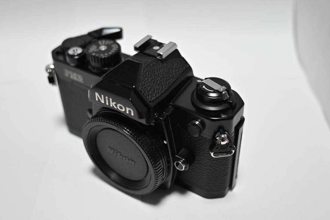 Nikon Slr Camera (Film) Newfm2