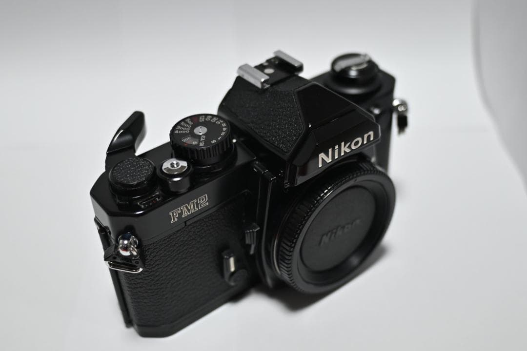 Nikon Slr Camera (Film) Newfm2