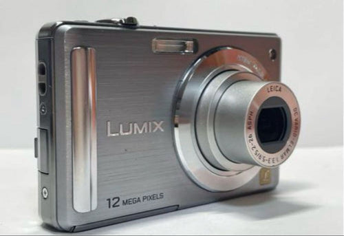 Compact Digital Camera Lumix 12