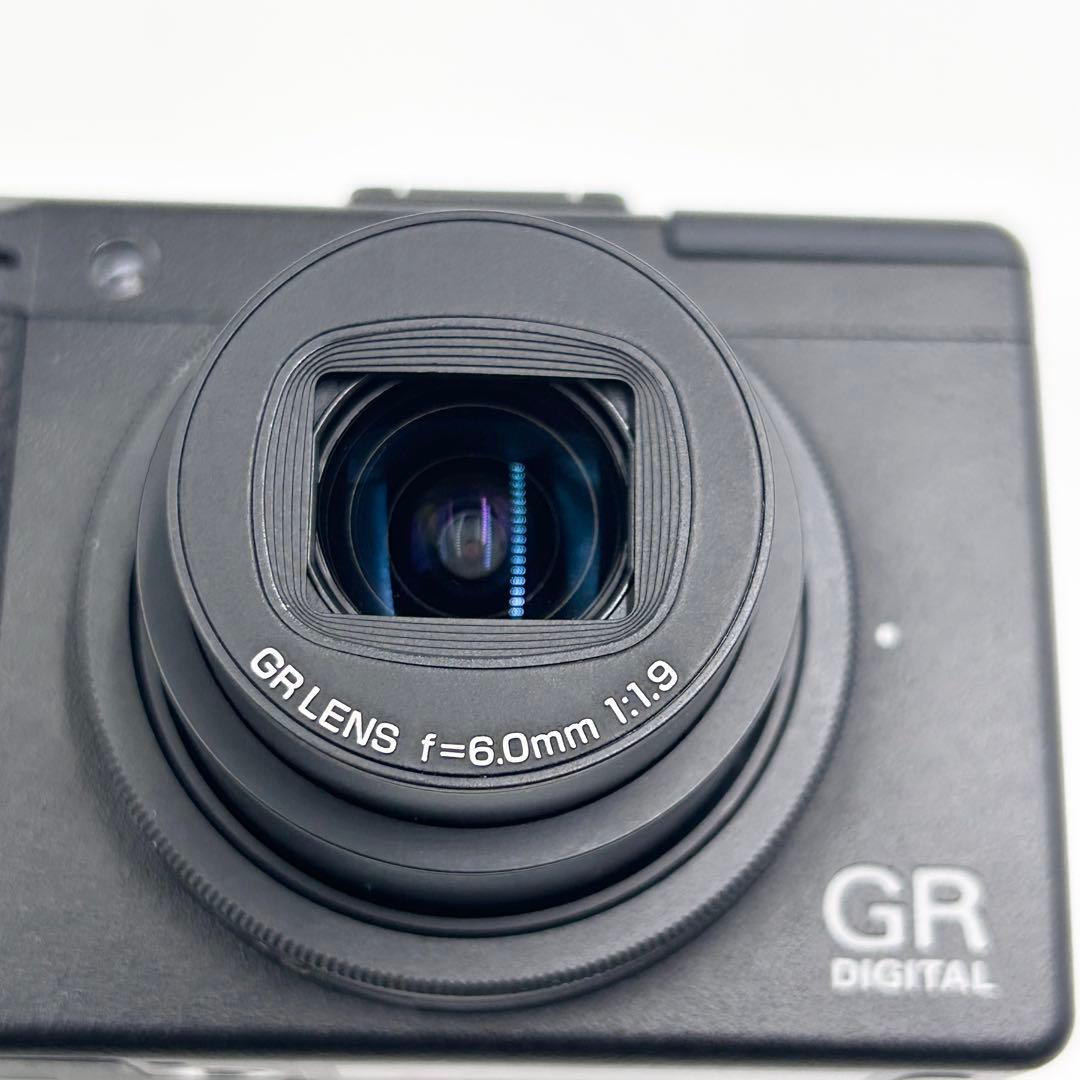 Compact Digital Camera Ricoh Gr Iii