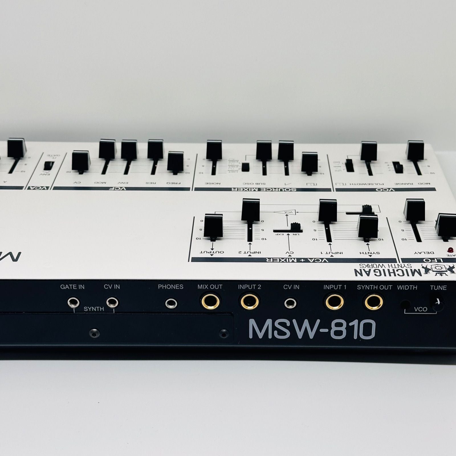 Analog Synthesizer Michigan Synth Works Msw-810