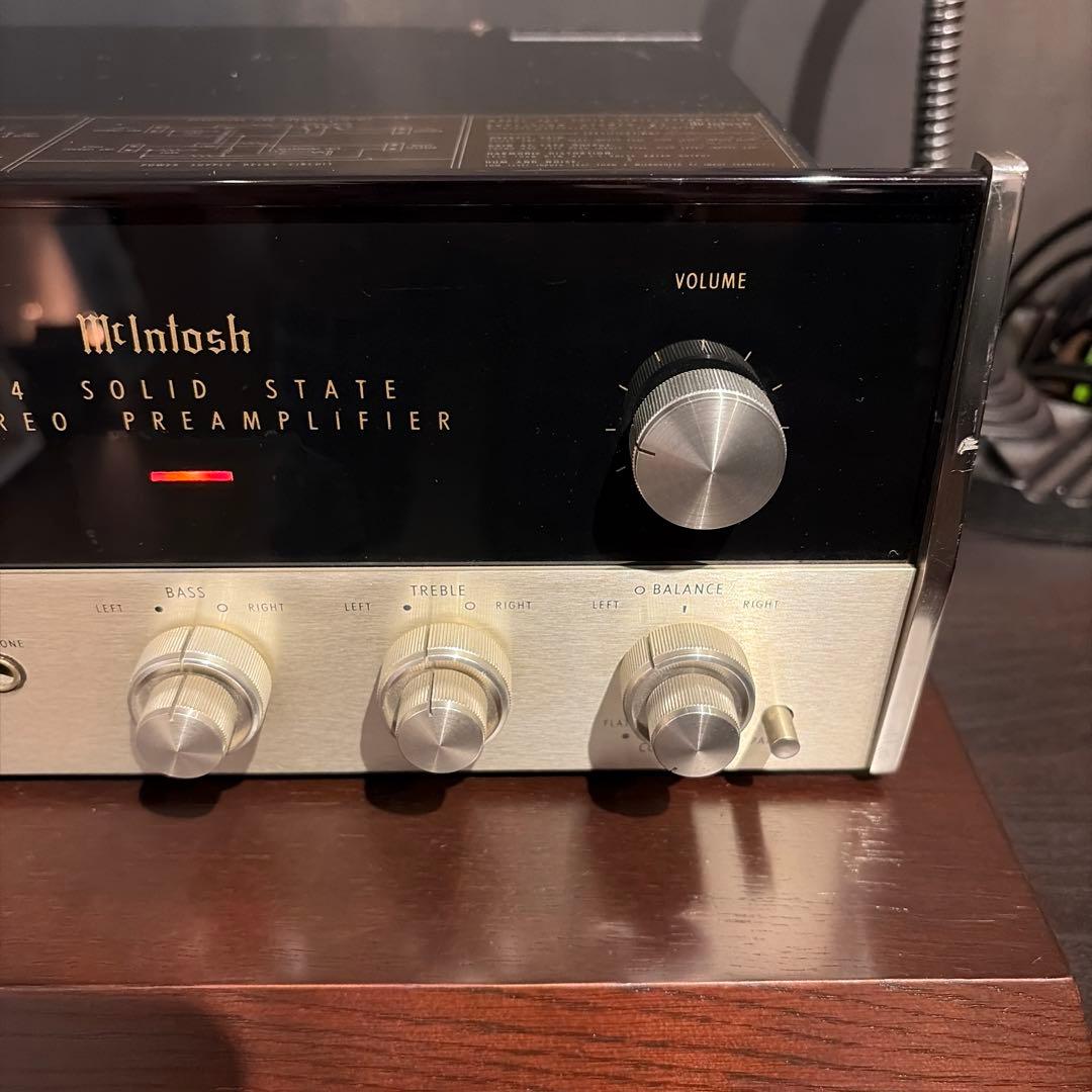 Preamplifiers Mcintosh C24