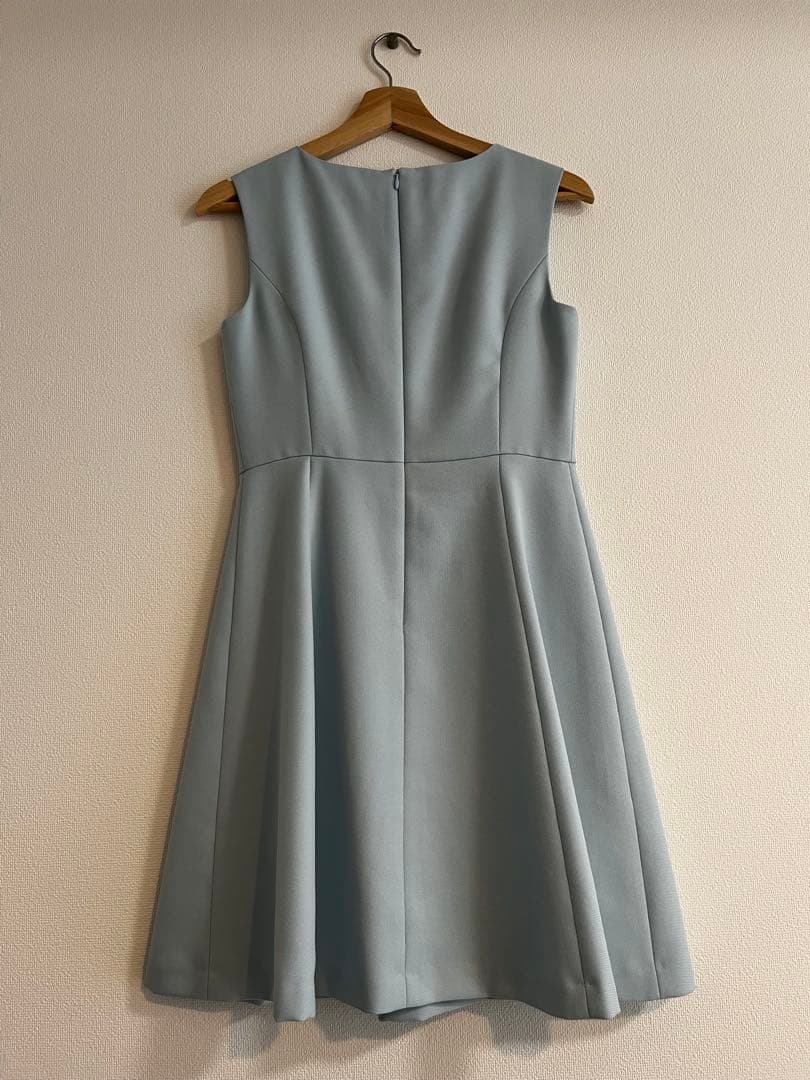 Univerval Muse Sleeveless