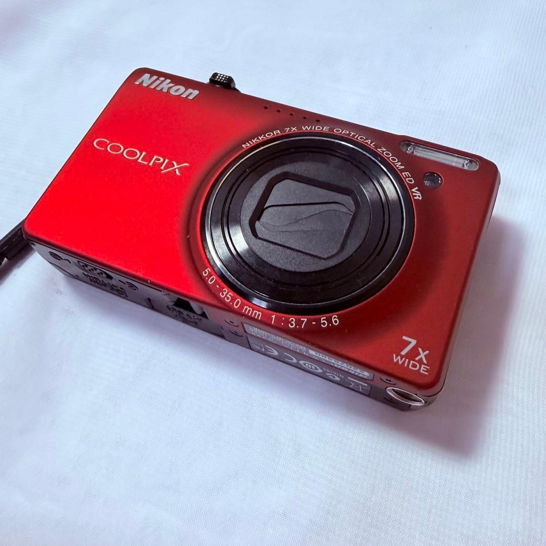 Nikon Compact Digital Cameras Coolpix 7
