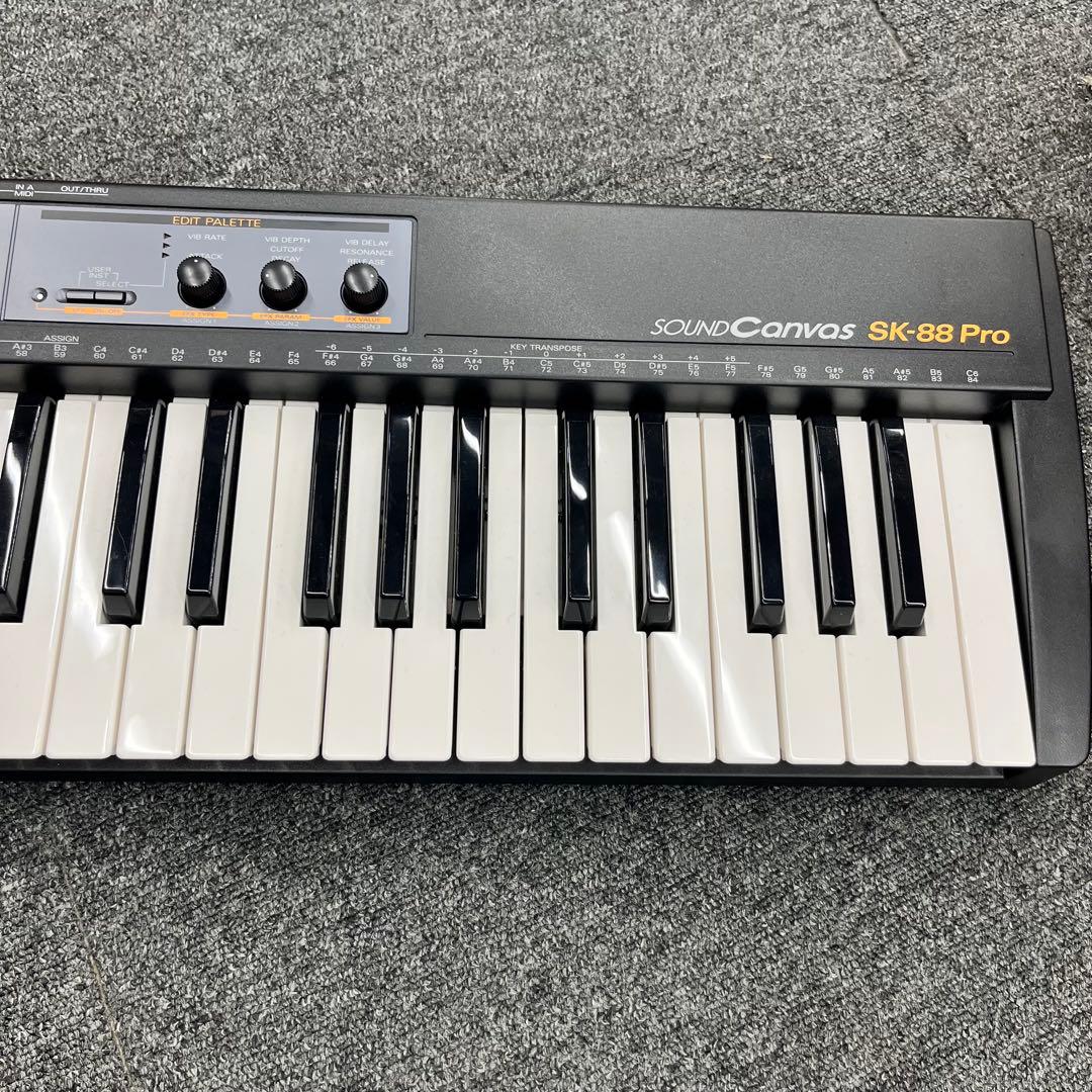 Roland Analog Synthesizer 11962 Sound Canvas Sk-88 Pro