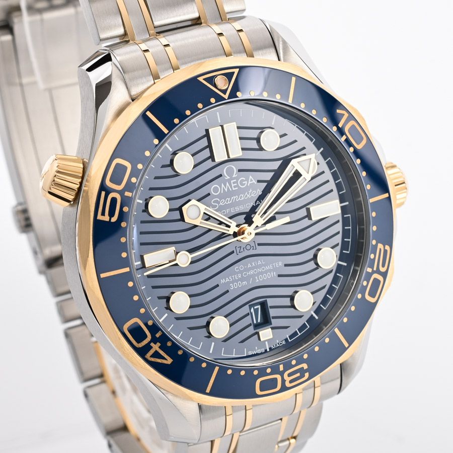 Omega Automatic Winding Clock 210.20.42.20.03.001