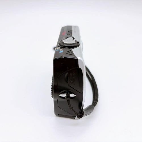 Canon Compact Digital Camera Ixy 920 Is