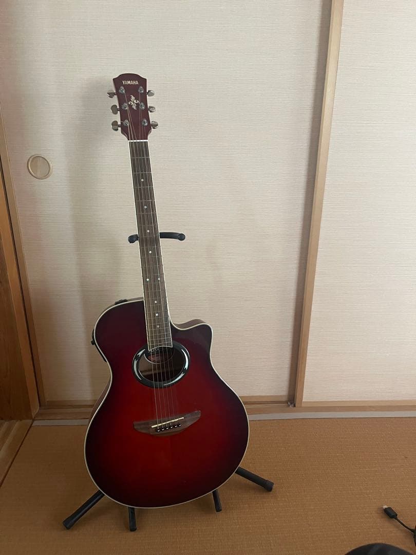 Yamaha Acoustic Guitar