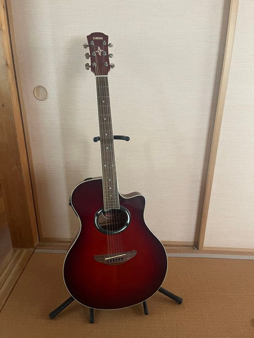 Yamaha Acoustic Guitar