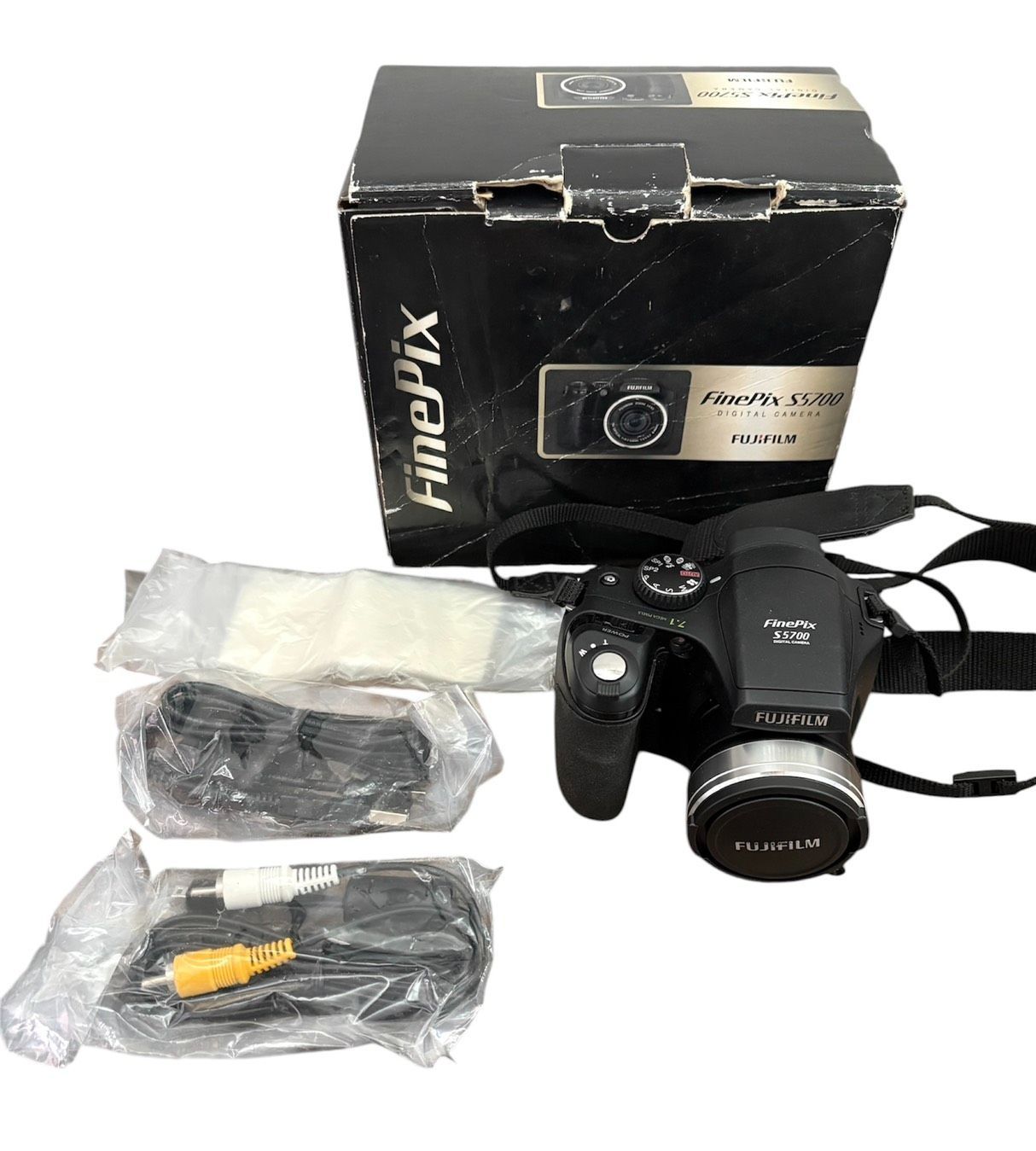 Fujifilm Compact Digital Camera Fine Pix S5700