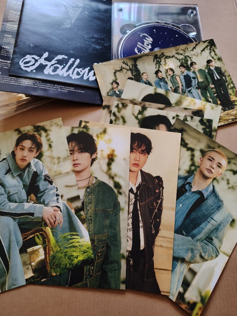 K-Pop Asian Music Hollow Straykids