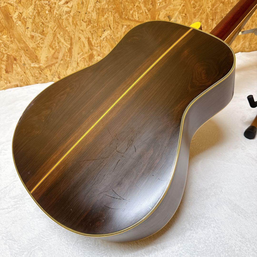 Acoustic Guitars Yamaha Fg-700