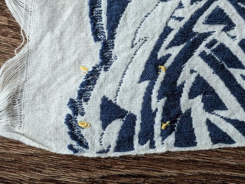 Undercover Stoles Shawls 2002Ss Haze
