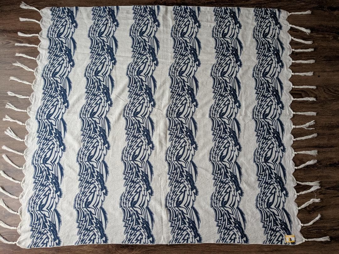 Undercover Stoles Shawls 2002Ss Haze