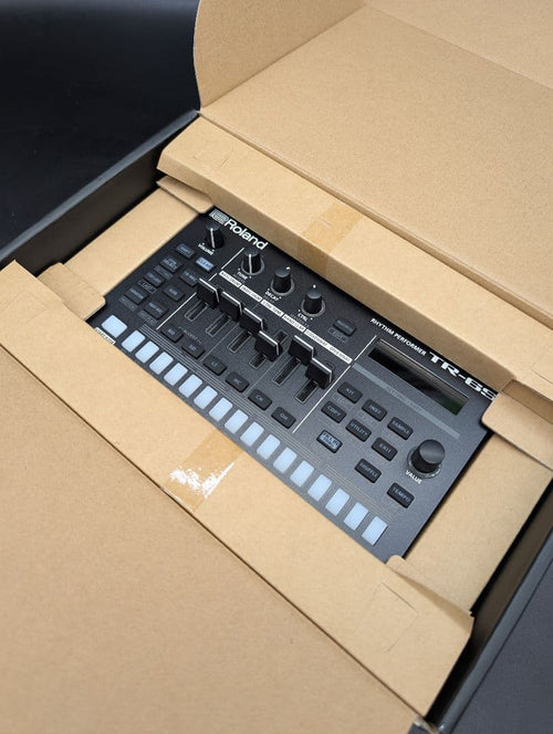 Roland Rhythm Machines Tr-6S