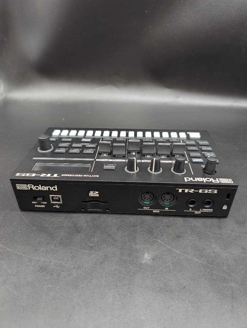 Roland Rhythm Machines Tr-6S