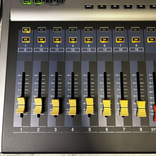 Yamaha Digital Mixers Aw2816 Mtr