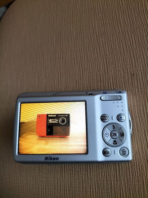 Compact Digital Cameras Nikon Coolpix S210