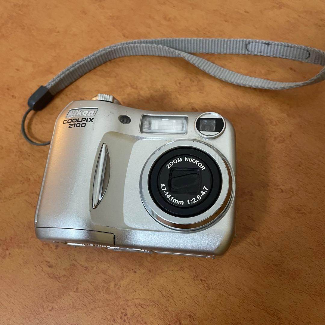 Nikon Compact Digital Cameras Coolpix E2100 2240619