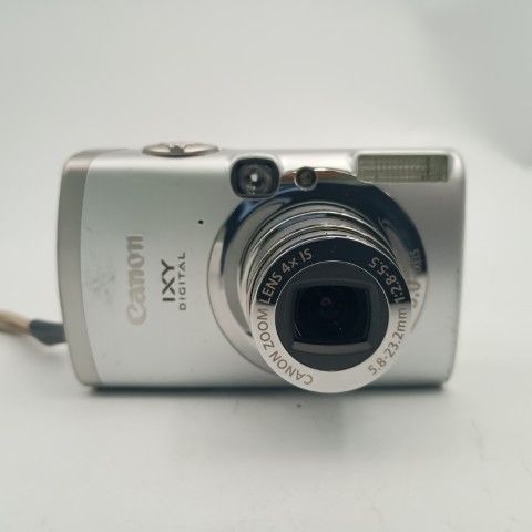 Canon Compact Digital Camera Ixy 810 Is Silver