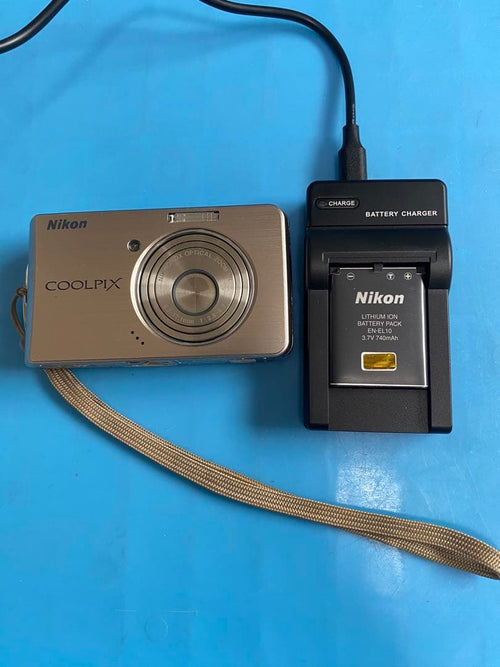 Nikon Compact Digital Camera Coolpix S520