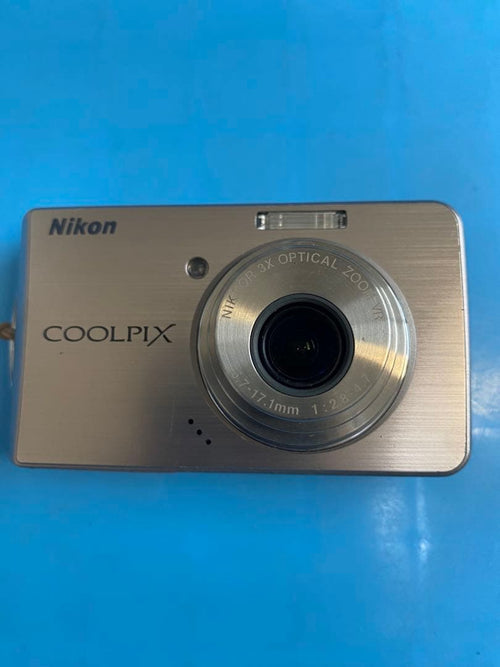 Nikon Compact Digital Camera Coolpix S520