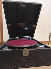 Record Players (Turntables)