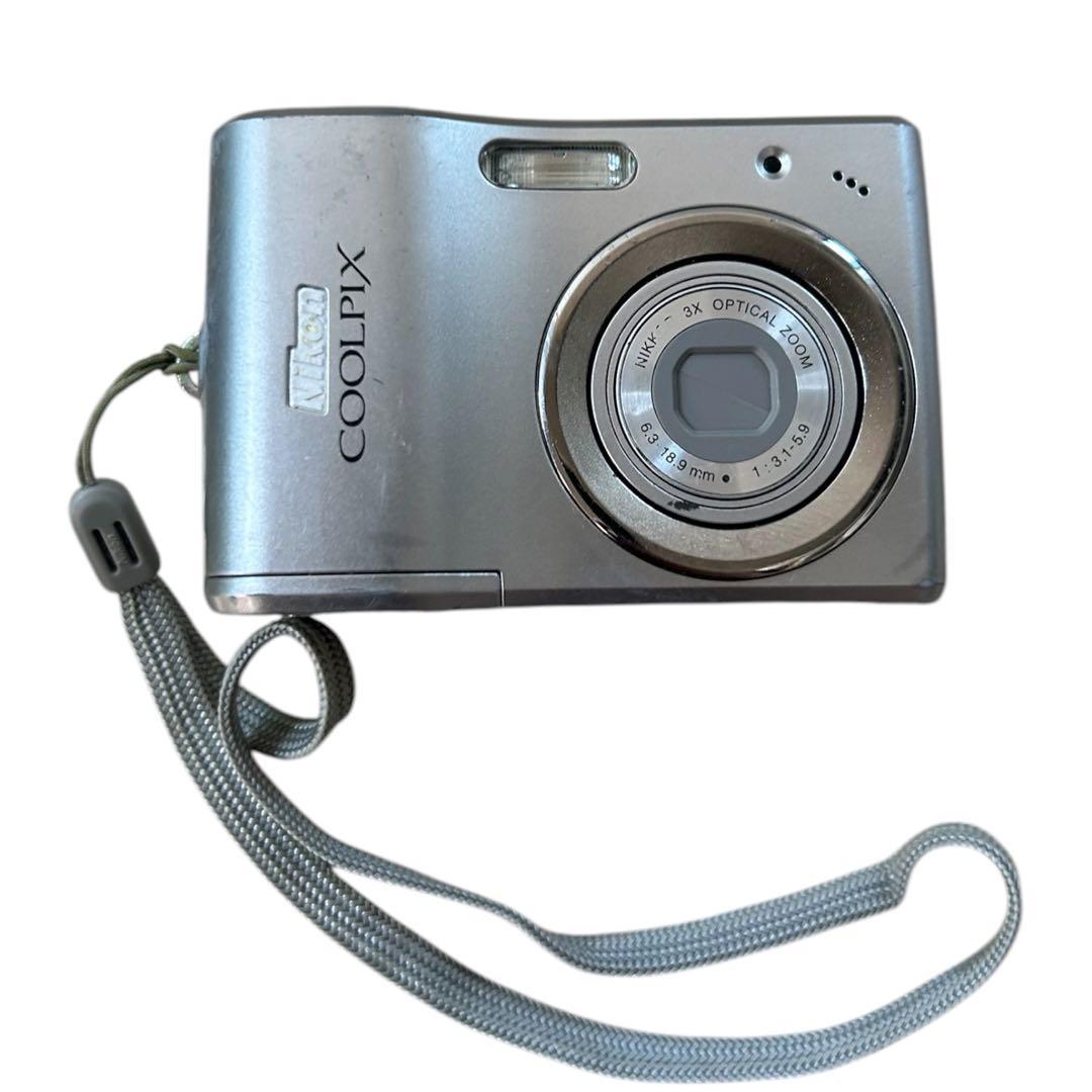 Nikon Compact Digital Camera Coolpix L14