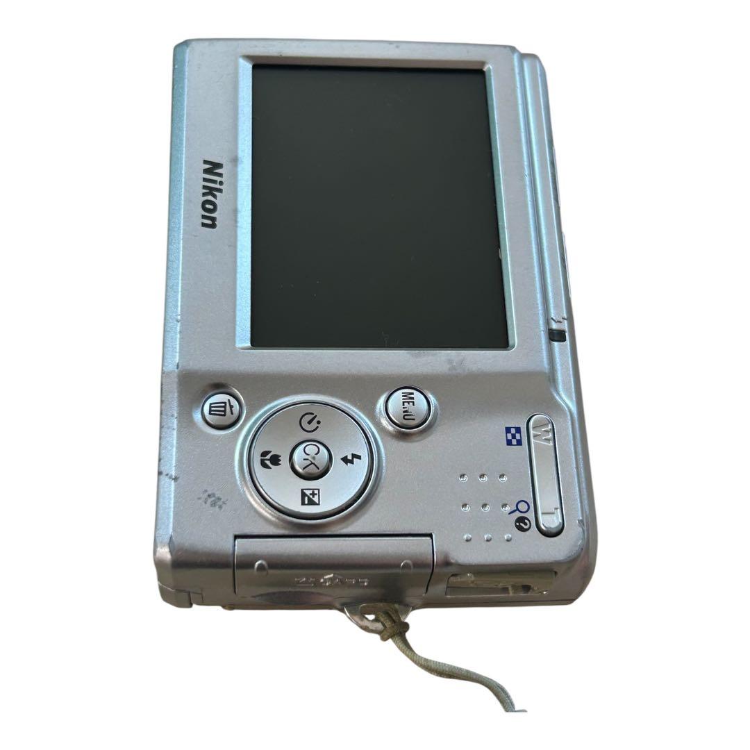 Nikon Compact Digital Camera Coolpix L14
