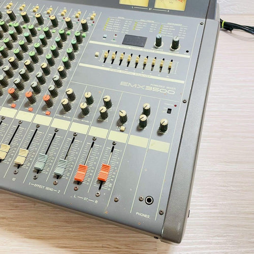 Yamaha Powered Mixers Emx2500 12Ch