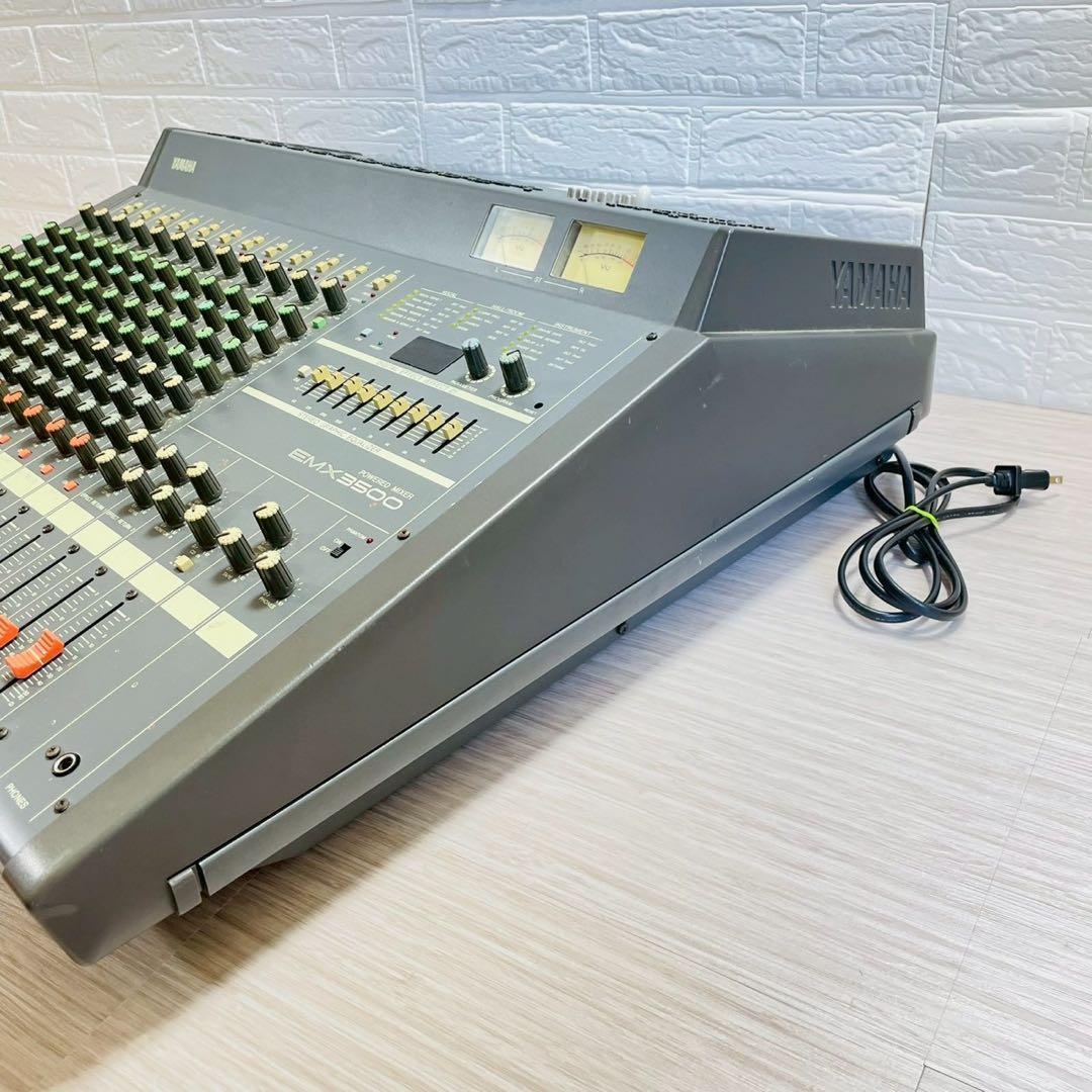 Yamaha Powered Mixers Emx2500 12Ch