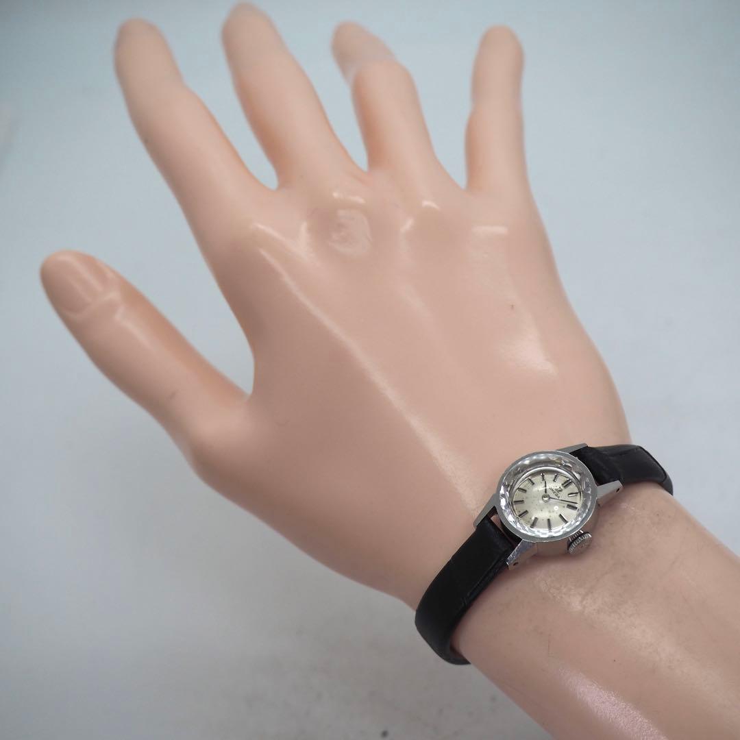 Omega Hand-Wound Watches 328