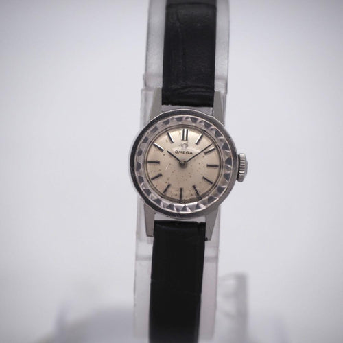 Omega Hand-Wound Watches 328