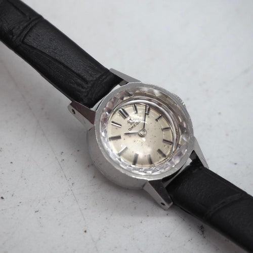 Omega Hand-Wound Watches 328