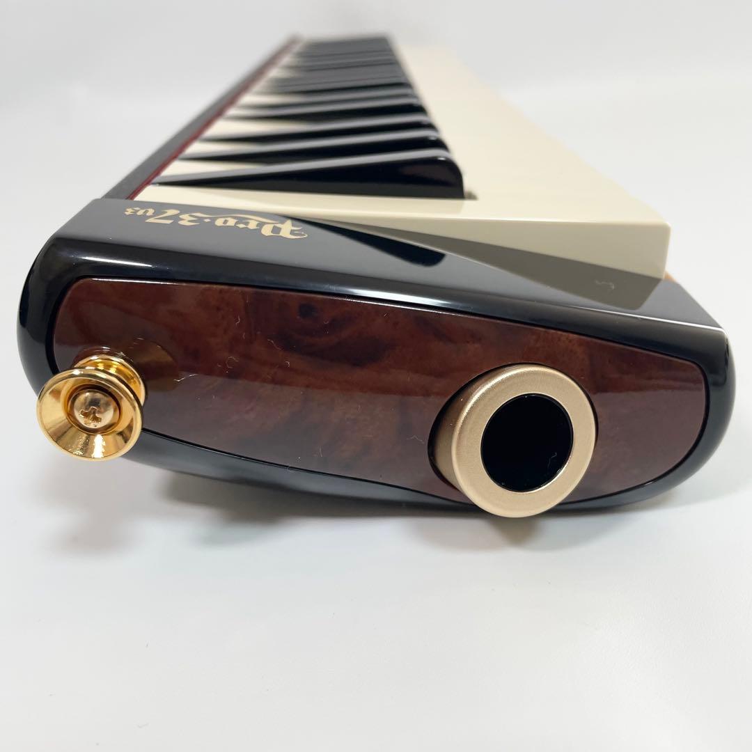 Suzuki Keyboard Harmonica Pianica Pro-37V3