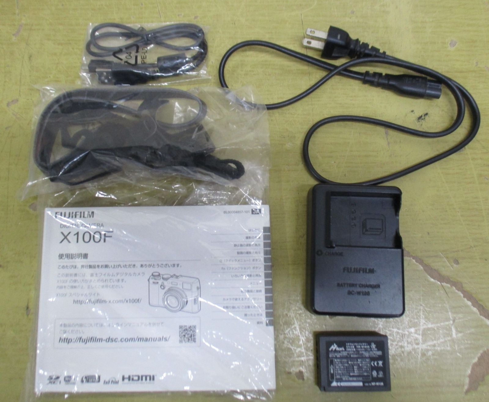 Fujifilm Compact Digital Camera C138 L790 X100F