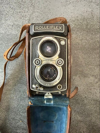 Twin-Lens Reflex Cameras Rolleiflex