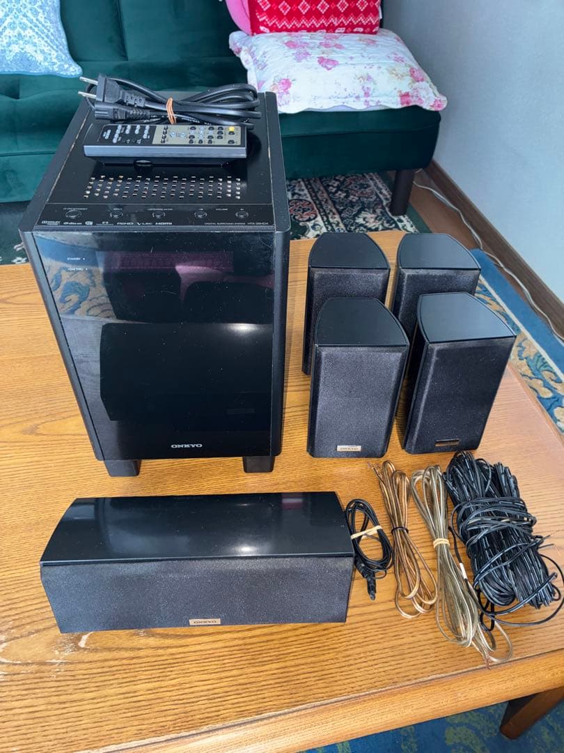 Onkyo Surround Speakers, Rear Soundbars Htx-25Hdx 5.1Ch