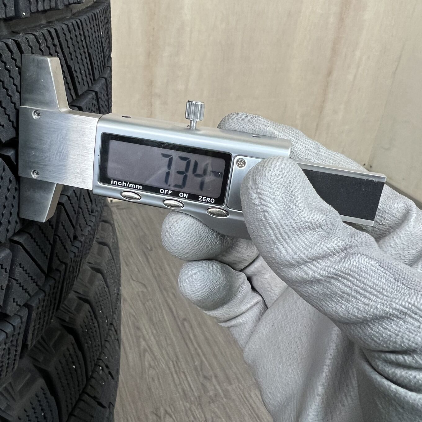 Nissan 16 Inches Bridgestone 215/55R16 #416S40925