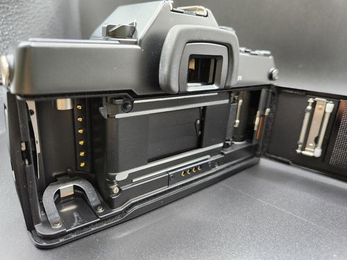 Contax Slr Cameras (Film) 167Mt 2686