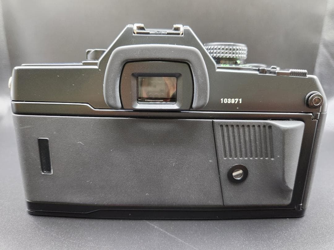 Contax Slr Cameras (Film) 167Mt 2686
