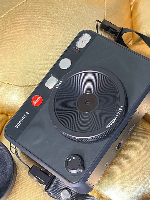 Leica Instant Cameras Sofort 2 6