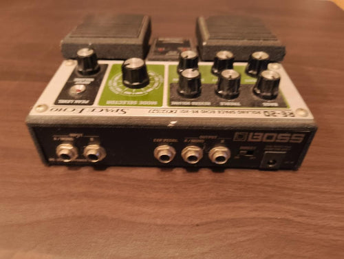 Boss Guitar Effects Units Re-20 Roland Space Echo