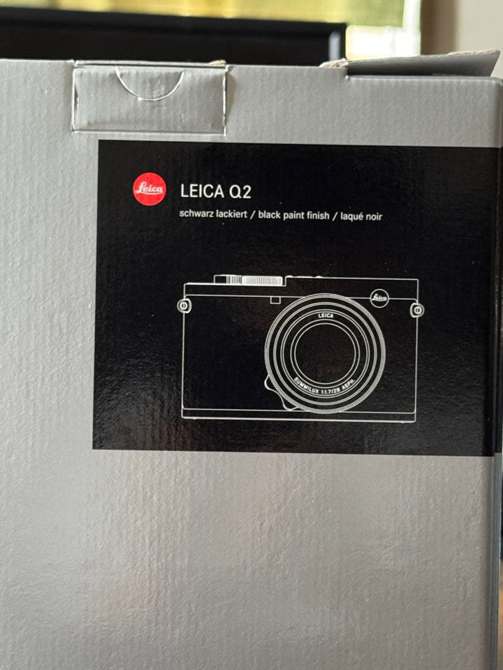 Leica Compact Digital Cameras Q2