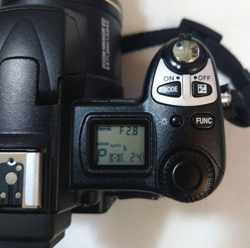 Nikon Compact Digital Camera Coolpix 5700