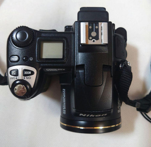 Nikon Compact Digital Camera Coolpix 5700
