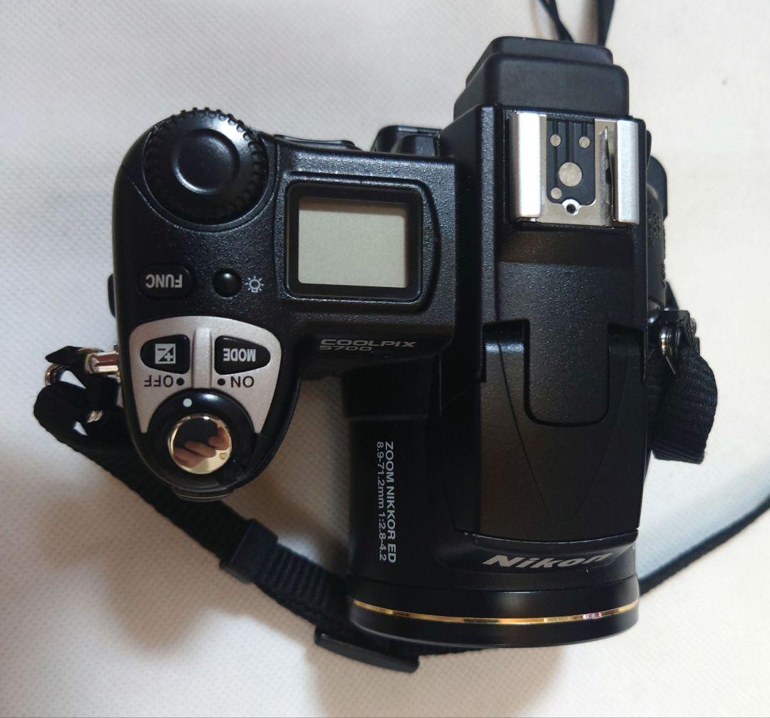 Nikon Compact Digital Camera Coolpix 5700