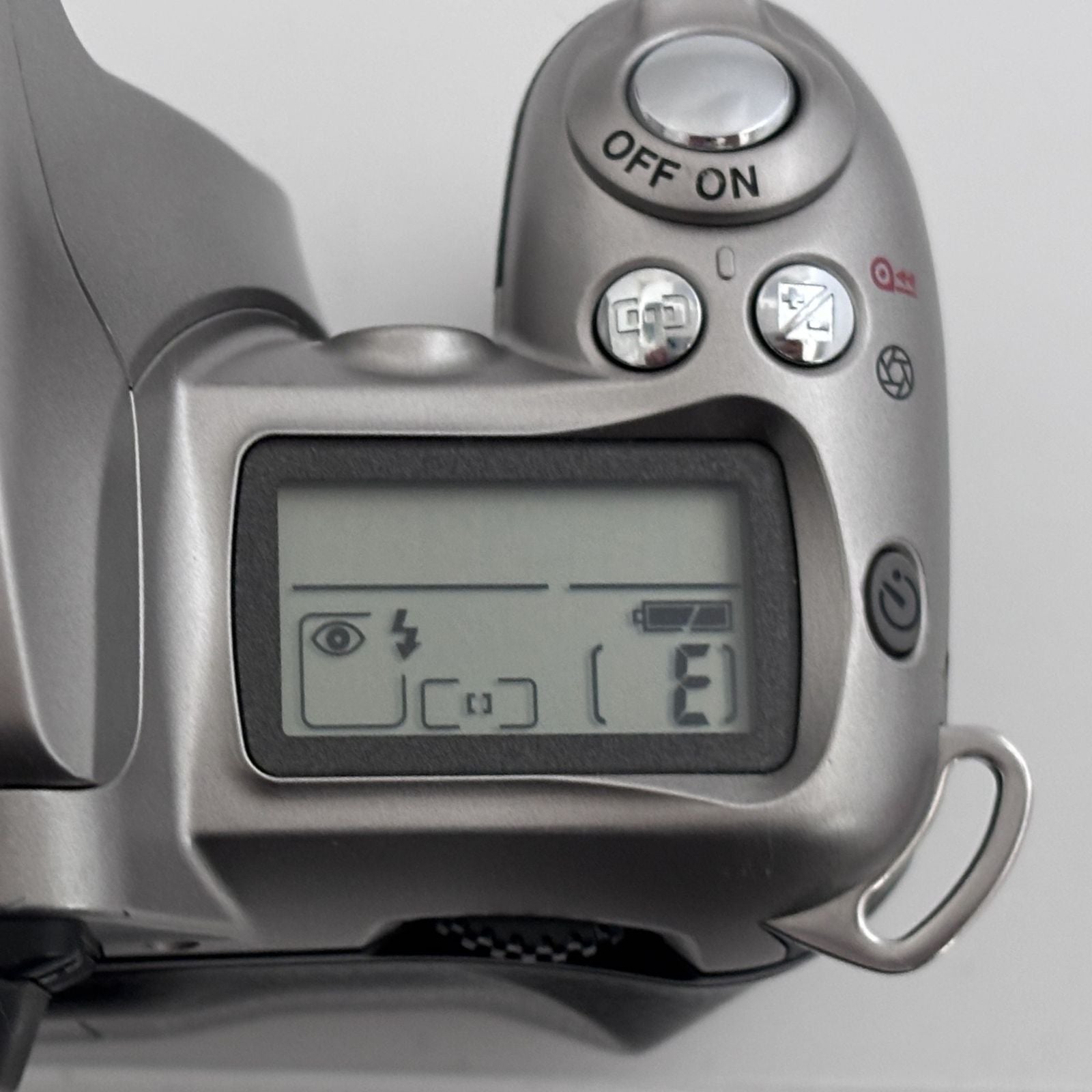 Nikon Slr Camera (Film) U #T039